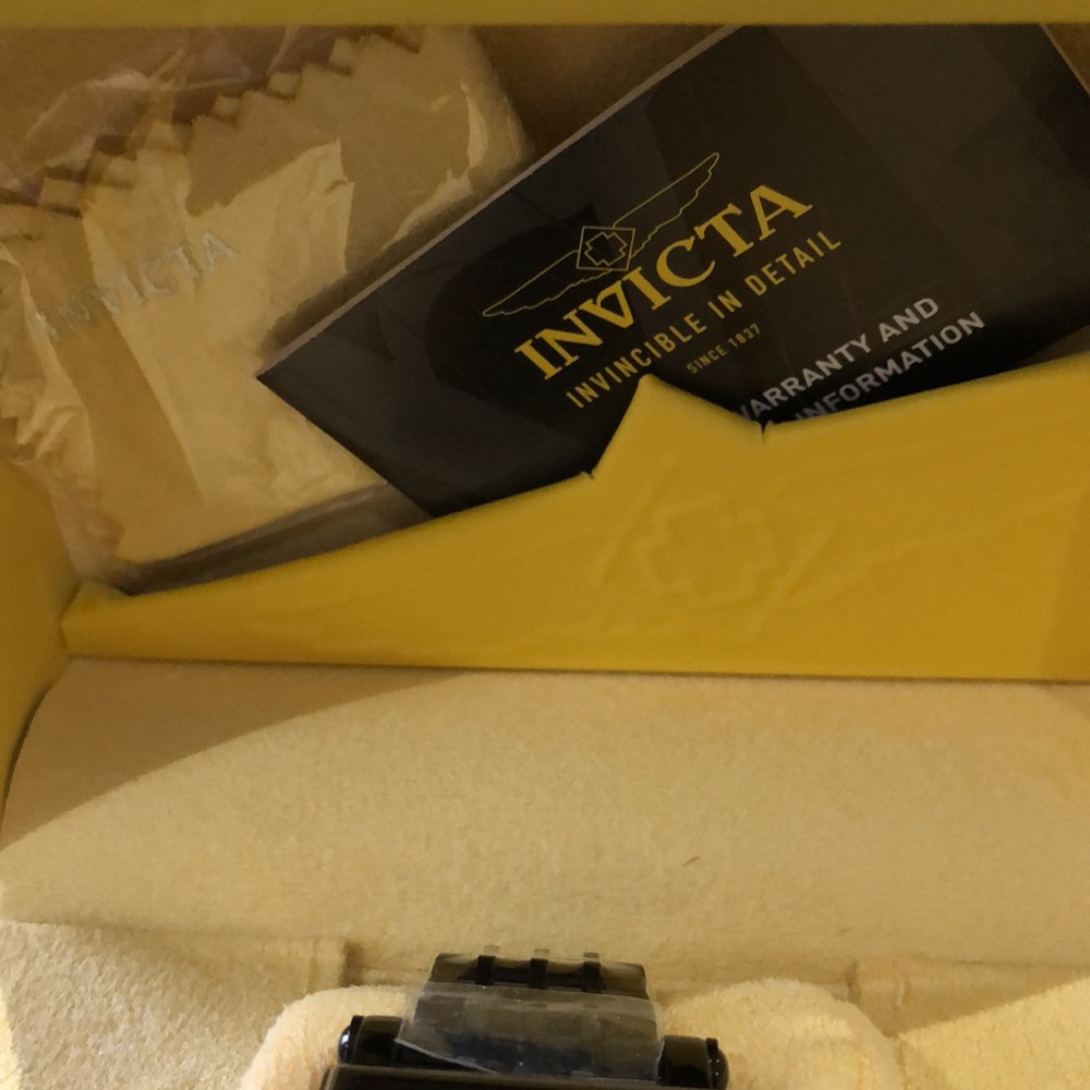 Invicta Cuadro watch Quartz multifunction black dial watch with box & outer box - Picture 4 of 14